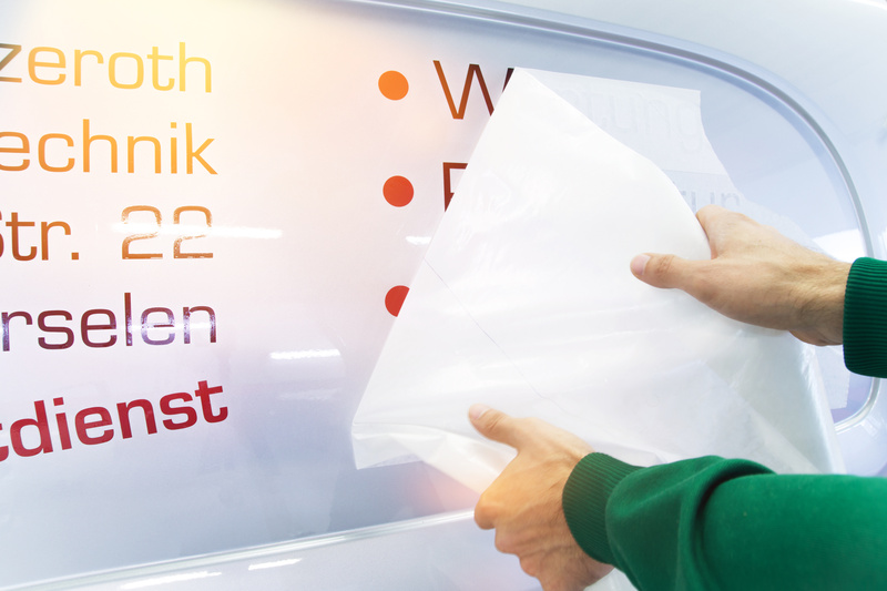 Flocage : impression d'autocollants pour voitures